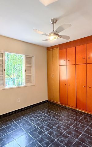 Casa à venda com 126m², 2 quartos e 2 vagas Casa à venda com 126m², 2 quartos e 2 vagasCasa 1