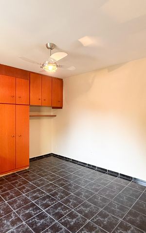 Casa à venda com 126m², 2 quartos e 2 vagas Casa à venda com 126m², 2 quartos e 2 vagasCasa 1