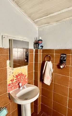 Casa para alugar com 80m², 2 quartos e 3 vagas Casa para alugar com 80m², 2 quartos e 3 vagasBanheiro