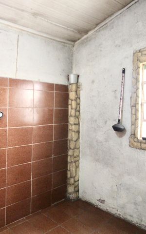 Casa para alugar com 80m², 2 quartos e 3 vagas Casa para alugar com 80m², 2 quartos e 3 vagasBanheiro 1