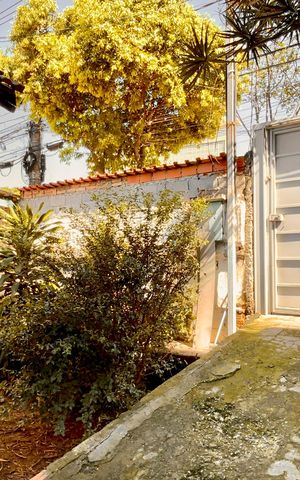 Casa para alugar com 80m², 2 quartos e 3 vagas Casa para alugar com 80m², 2 quartos e 3 vagasGaragem
