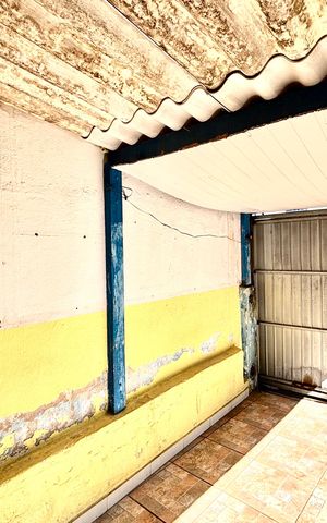Casa para alugar com 80m², 2 quartos e 3 vagas Casa para alugar com 80m², 2 quartos e 3 vagasGaragem