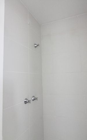 Apartamento à venda com 38m², 2 quartos e sem vaga Apartamento à venda com 38m², 2 quartos e sem vagaBanheiro