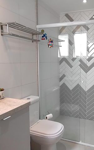 Apartamento à venda com 84m², 2 quartos e 2 vagas Apartamento à venda com 84m², 2 quartos e 2 vagasBanheiro da Suíte 2
