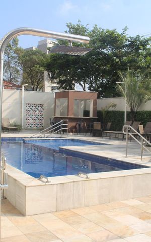 Apartamento à venda com 84m², 2 quartos e 2 vagasÁrea comum - Piscina