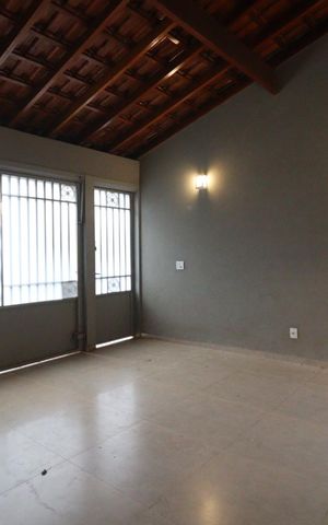 Casa para alugar com 125m², 2 quartos e 1 vaga Casa para alugar com 125m², 2 quartos e 1 vagaGaragem