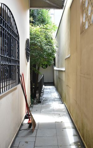 Casa à venda com 234m², 4 quartos e 3 vagasCorredor