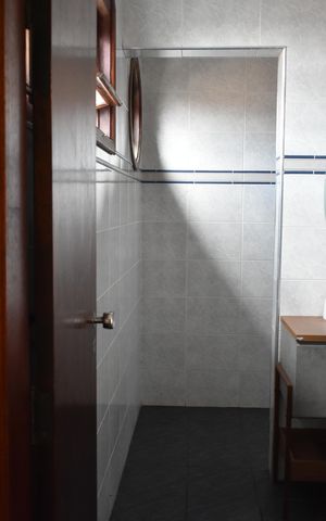 Casa à venda com 234m², 4 quartos e 3 vagasSuíte 2