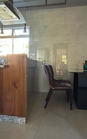 Casa à venda com 320m², 3 quartos e 2 vagas Casa à venda com 320m², 3 quartos e 2 vagasCozinha