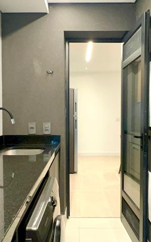 Apartamento à venda com 82m², 2 quartos e 1 vaga Apartamento à venda com 82m², 2 quartos e 1 vagaÁrea de Serviço