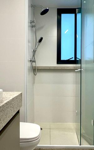 Apartamento à venda com 82m², 2 quartos e 1 vaga Apartamento à venda com 82m², 2 quartos e 1 vagaBanheiro