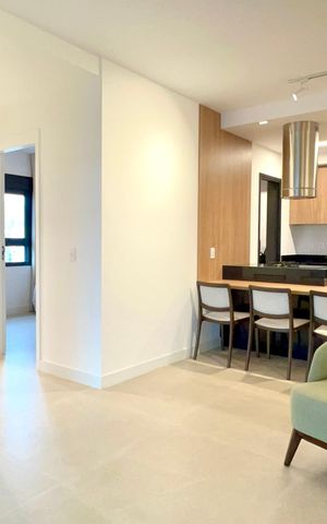 Apartamento à venda com 82m², 2 quartos e 1 vaga Apartamento à venda com 82m², 2 quartos e 1 vagaSala