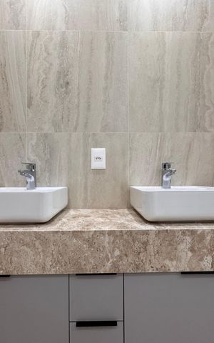Apartamento para alugar com 130m², 3 quartos e 2 vagas Apartamento para alugar com 130m², 3 quartos e 2 vagasSuíte 1 - Banheiro