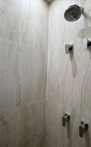 Apartamento para alugar com 130m², 3 quartos e 2 vagas Apartamento para alugar com 130m², 3 quartos e 2 vagasSuíte 3 - Banheiro