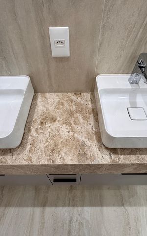Apartamento para alugar com 130m², 3 quartos e 2 vagas Apartamento para alugar com 130m², 3 quartos e 2 vagasSuíte 1 - Banheiro