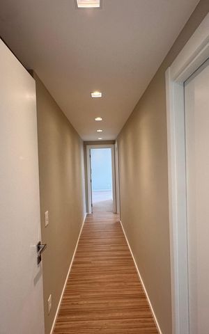 Apartamento para alugar com 130m², 3 quartos e 2 vagas Apartamento para alugar com 130m², 3 quartos e 2 vagasCorredor