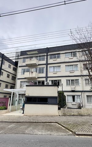 Apartamento à venda com 200m², 3 quartos e 2 vagas Apartamento à venda com 200m², 3 quartos e 2 vagasFachada