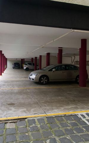 Apartamento à venda com 200m², 3 quartos e 2 vagas Apartamento à venda com 200m², 3 quartos e 2 vagasGaragem