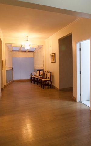 Apartamento à venda com 200m², 3 quartos e 2 vagas Apartamento à venda com 200m², 3 quartos e 2 vagasSala 2