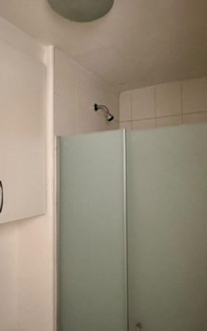 Apartamento para alugar com 49m², 2 quartos e 1 vaga Apartamento para alugar com 49m², 2 quartos e 1 vagaBanheiro
