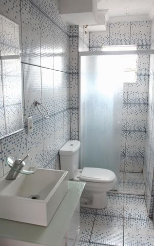 Apartamento à venda com 47m², 2 quartos e 1 vaga Apartamento à venda com 47m², 2 quartos e 1 vagaBanheiro