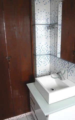 Apartamento à venda com 47m², 2 quartos e 1 vaga Apartamento à venda com 47m², 2 quartos e 1 vagaBanheiro