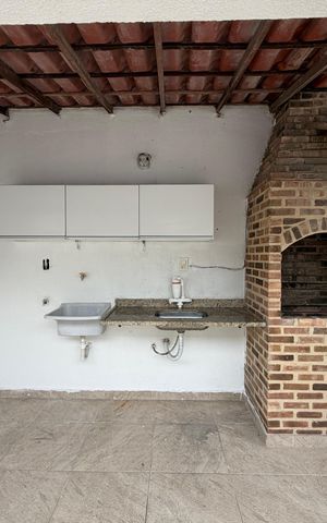 Casa de condomínio para alugar com 130m², 3 quartos e 1 vaga Casa de condomínio para alugar com 130m², 3 quartos e 1 vagaÁrea de serviço