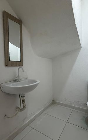 Casa de condomínio para alugar com 130m², 3 quartos e 1 vaga Casa de condomínio para alugar com 130m², 3 quartos e 1 vagaLavabo