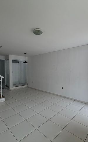 Casa de condomínio para alugar com 130m², 3 quartos e 1 vaga Casa de condomínio para alugar com 130m², 3 quartos e 1 vagaSala
