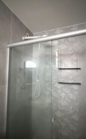 Casa de condomínio para alugar com 130m², 3 quartos e 1 vaga Casa de condomínio para alugar com 130m², 3 quartos e 1 vagaBanheiro social