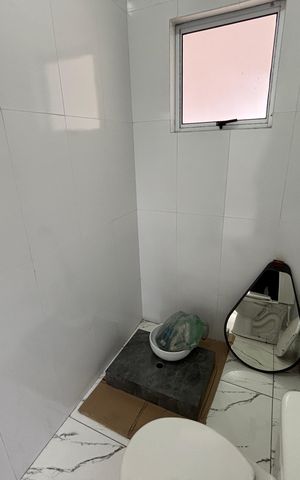 Casa à venda com 126m², 2 quartos e 1 vaga Casa à venda com 126m², 2 quartos e 1 vagaBanheiro