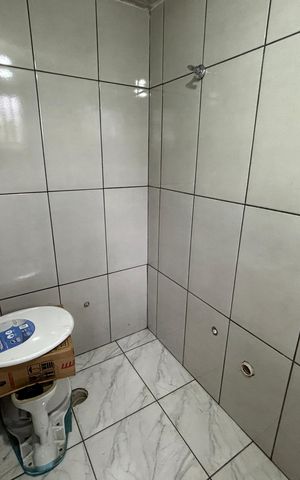 Casa à venda com 126m², 2 quartos e 1 vaga Casa à venda com 126m², 2 quartos e 1 vagaBanheiro quartinho