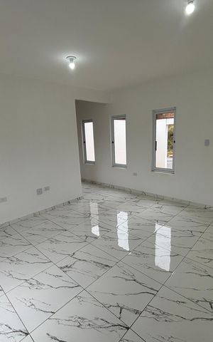 Casa à venda com 126m², 2 quartos e 1 vaga Casa à venda com 126m², 2 quartos e 1 vagaSala