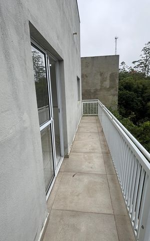Casa à venda com 126m², 2 quartos e 1 vaga Casa à venda com 126m², 2 quartos e 1 vagaVaranda