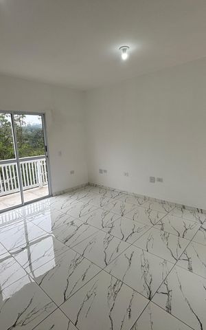 Casa à venda com 126m², 2 quartos e 1 vaga Casa à venda com 126m², 2 quartos e 1 vagaSala