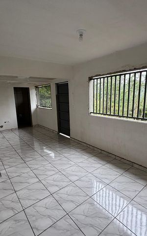 Casa à venda com 126m², 2 quartos e 1 vaga Casa à venda com 126m², 2 quartos e 1 vagaQuartinho