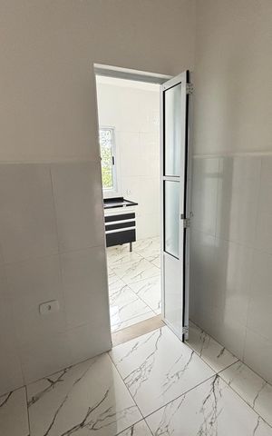 Casa à venda com 126m², 2 quartos e 1 vaga Casa à venda com 126m², 2 quartos e 1 vagaÁrea de Serviço