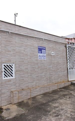 Casa para alugar com 190m², 2 quartos e 3 vagasFachada