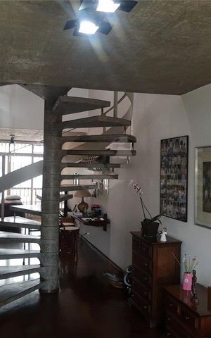 Casa de condomínio à venda com 202m², 3 quartos e 2 vagas