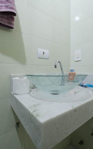 Casa à venda com 119m², 3 quartos e 3 vagasBanheiro