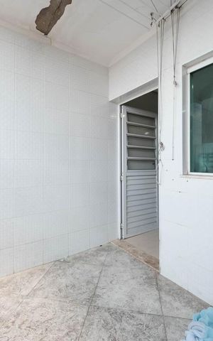 Casa à venda com 119m², 3 quartos e 3 vagasCozinha e Área de Serviço