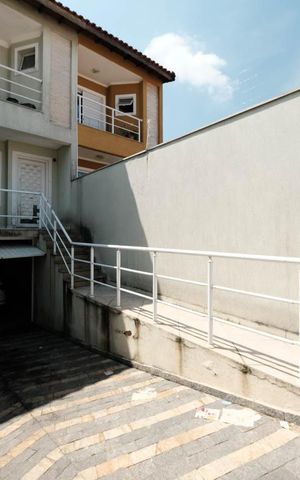 Casa à venda com 119m², 3 quartos e 3 vagasGaragem
