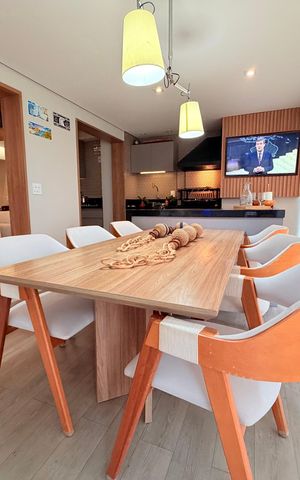 Apartamento à venda com 130m², 3 quartos e 2 vagas Apartamento à venda com 130m², 3 quartos e 2 vagasVaranda