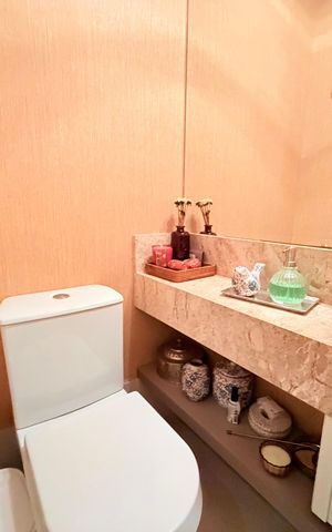 Apartamento à venda com 130m², 3 quartos e 2 vagas Apartamento à venda com 130m², 3 quartos e 2 vagasBanheiro 3