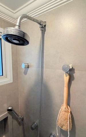 Apartamento à venda com 130m², 3 quartos e 2 vagas Apartamento à venda com 130m², 3 quartos e 2 vagasBanheiro 2