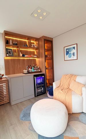 Apartamento à venda com 130m², 3 quartos e 2 vagas Apartamento à venda com 130m², 3 quartos e 2 vagasVaranda