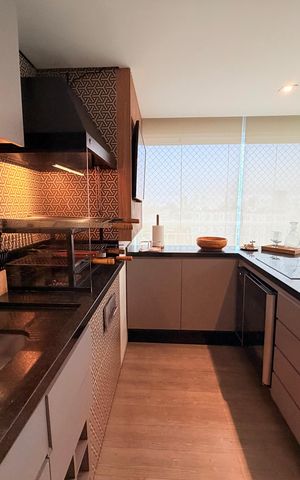 Apartamento à venda com 130m², 3 quartos e 2 vagas Apartamento à venda com 130m², 3 quartos e 2 vagasVaranda