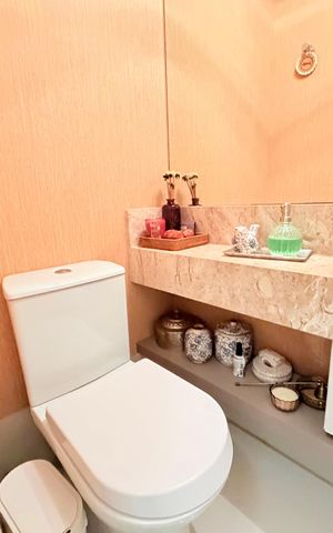 Apartamento à venda com 130m², 3 quartos e 2 vagas Apartamento à venda com 130m², 3 quartos e 2 vagasBanheiro 3