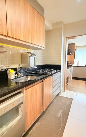 Apartamento à venda com 130m², 3 quartos e 2 vagas Apartamento à venda com 130m², 3 quartos e 2 vagasCozinha
