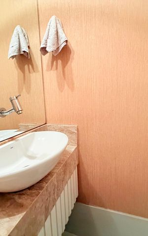 Apartamento à venda com 130m², 3 quartos e 2 vagas Apartamento à venda com 130m², 3 quartos e 2 vagasBanheiro 3